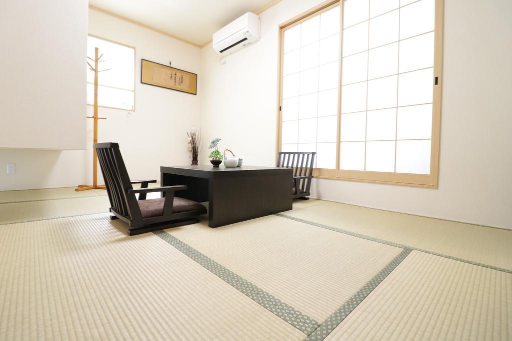 Отель Sakura Japanese House Осака Экстерьер фото