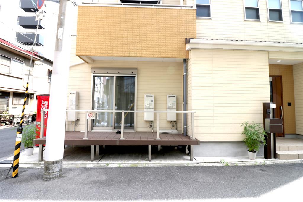 Отель Sakura Japanese House Осака Экстерьер фото
